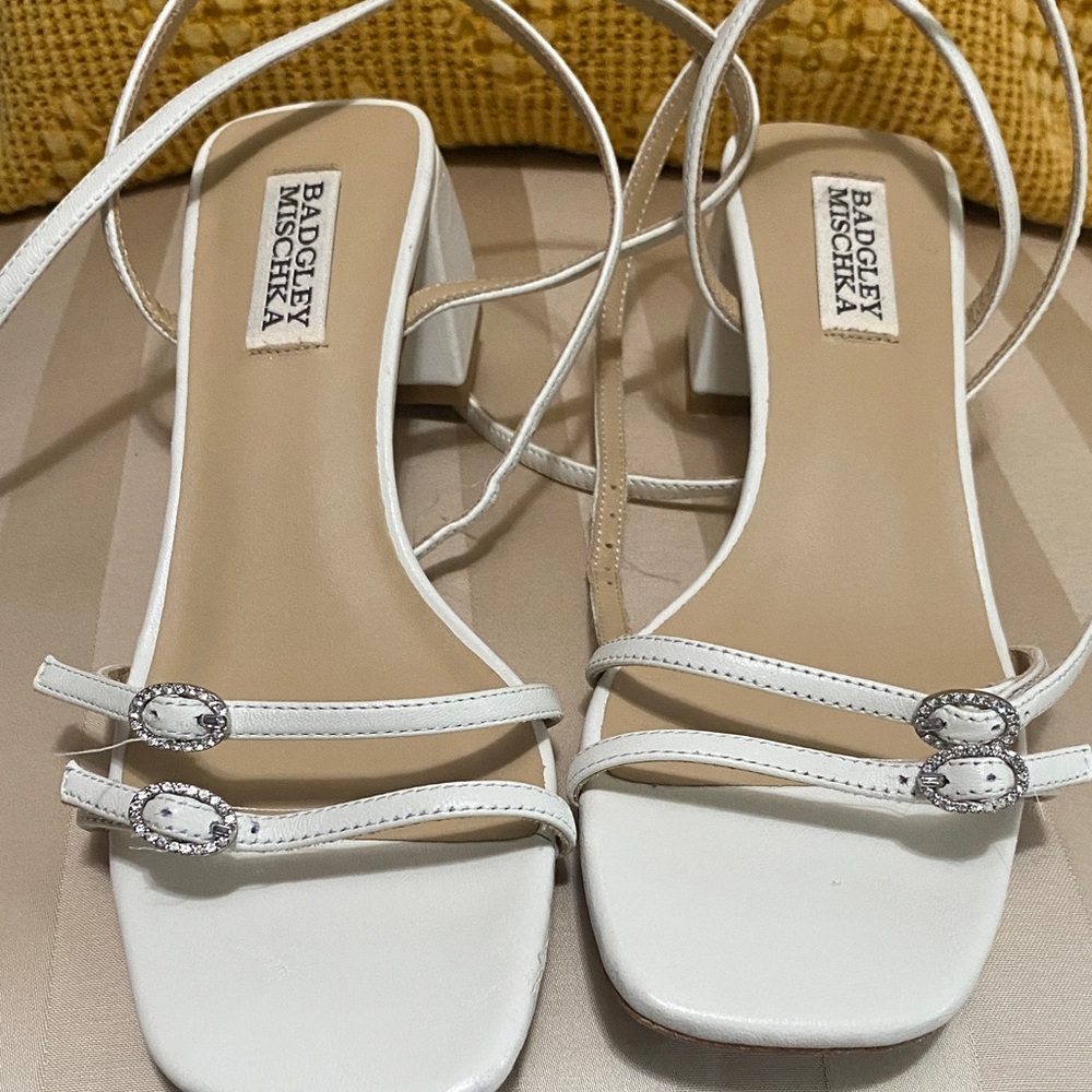 Badgley Mischka Cream Strappy Heels Size 5-1/2